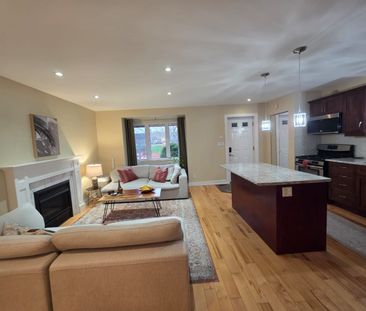 For Lease - 177 Fallingbrook Road, Toronto, Ontario - Photo 2