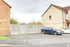 2 BEDROOM House - Mid Town House - Photo 2