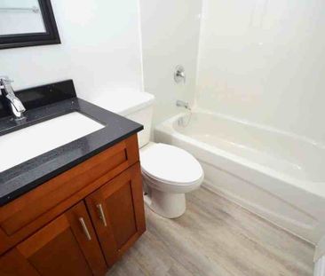 315 Glendale Avenue apartment — St. Catharines, ON (1-Bedroom) - 1 ... - Photo 4