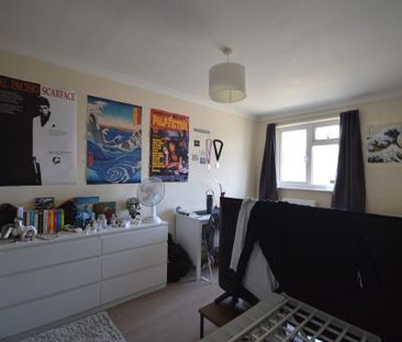 4 bedroom terraced house to rent - Photo 2