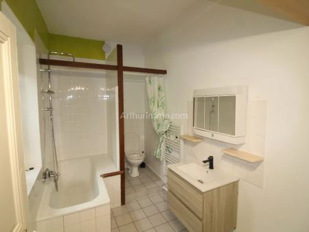 Location Maison 5 pièces 93 m2 à Lompnas - Photo 2