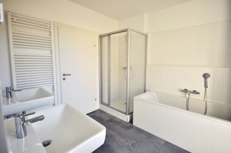 Unbefristeter WG-Traum im Biedermeier-Schlössl – 5-Zimmer-Maisonette mit 2 Bädern und großzügiger Terrasse! - Photo 5