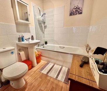 2 bedroom ground floor flat to rent - Photo 6