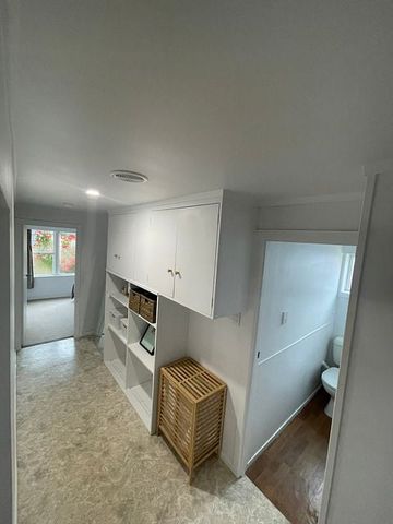 Insulated internal garage, small dog or cat by neg - Photo 2