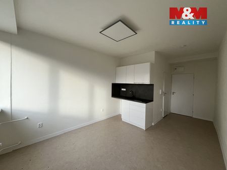 Pronájem bytu 1+kk 35 m² - Photo 2