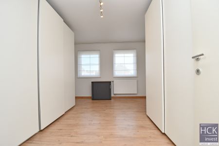 LOZER - Recente pastorijwoning op zuid-georiënteerd perceel van 489 m² - Photo 2