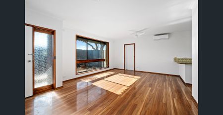 1/572 Napier St, White Hills, Vic 3550 - Photo 4