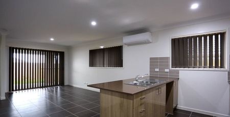 Spacious Family Home in a Prime Pimpama Location - Photo 5