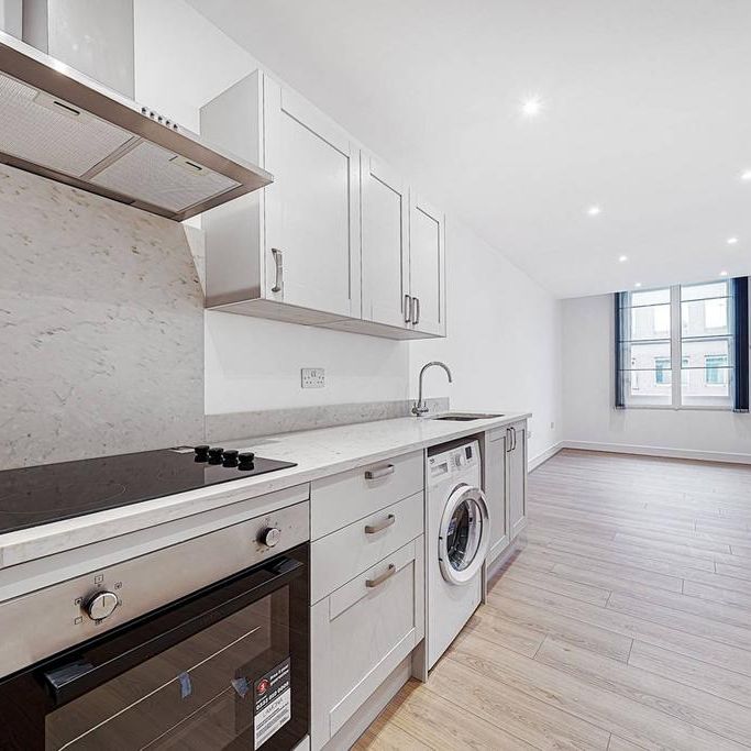 1 bedroom flat to rent - Photo 1