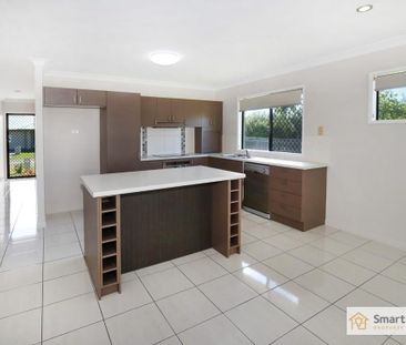 2 Boult Crescent, Burdell QLD 4818 - House For Rent | Domain - Photo 5