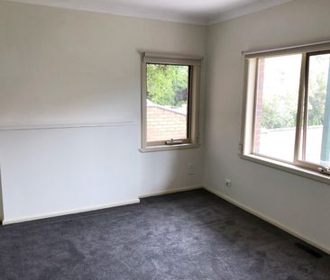 Spacious Home.. - Photo 1