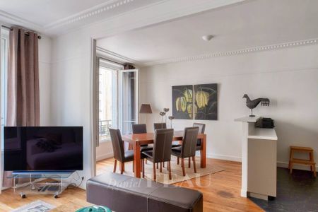 Location appartement, Paris 17ème (75017), 3 pièces, 75 m², ref 86447842 - Photo 3