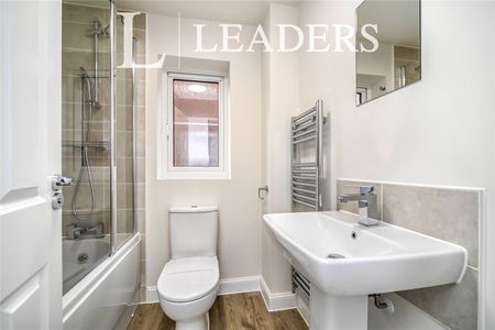 property to rent Rowan Road, Houghton Conquest, Bedford, Bedfordshire, MK45 - Photo 2