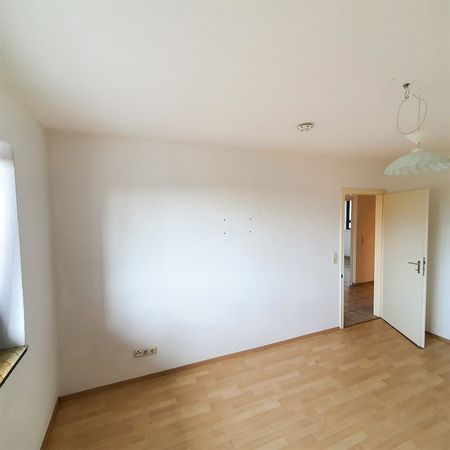 3-Zimmer-Wohnung mit Balkon im 6. OG – zentral und mit Aufzug zu vermieten - Photo 2