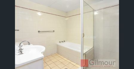 CONVENIENTLY LOCATED '"GROUND FLOOR" 2 BEDROOM UNIT IN THE HEART OF CASTLE HILL – RECENTLY REFURBISHED - Photo 3