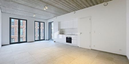 Appartement te huur in Antwerpen voor € 920 met 1 slaapkamer - Photo 4