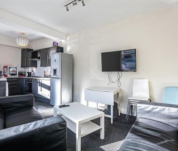 4 bedroom house to rent - Photo 2