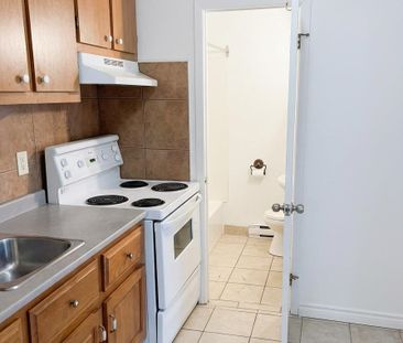 Immeuble - 107-109-111 Queen Joli 3 1/2 - Lennoxville - Photo 1