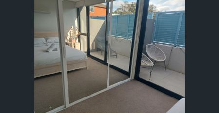 Med/Long Term Stays, Shorter lease considered- Furnished 2 Level beside THE SPOT, Hospital, Uni - Photo 4