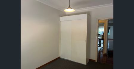 136 Normanby Road, Inglewood, WA 6052 - Photo 3