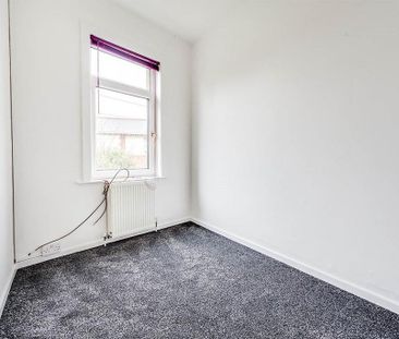 2 bedroom end of terrace house to rent - Photo 1