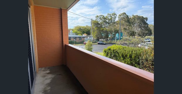 Spacious Unit - Photo 1