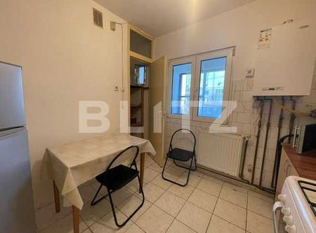 Apartament de 2 camere, decomandat, balcon, zona Golden Tulip - Photo 2