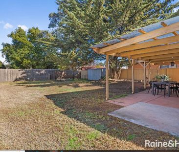 Spacious Family Haven - Comfort, Style & Fun Await! - Photo 1