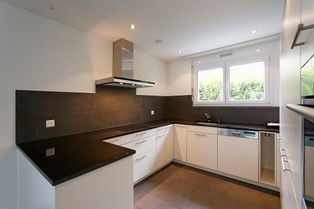 Rent a 4 ½ rooms duplex in Jonen - Photo 4