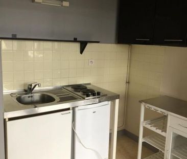 Location Appartement 2 pièces 42m² - Photo 3