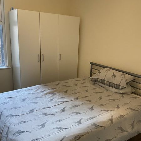 Room in a Shared House, Nottingham, NG2 - Photo 4