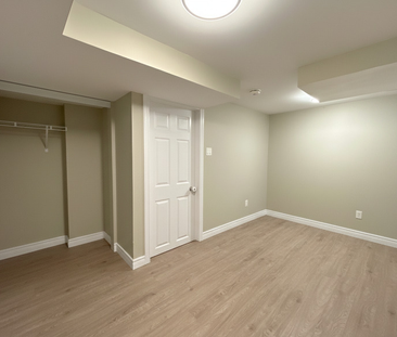 $1,599 / 2 br / 1 ba / 381 grey st unit 2 - Photo 3