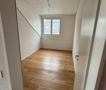 Helle 3.5Zi-Dachwohnung (Preis inkl. PP 1. UG) - Foto 2