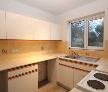 Lingfield Close, High Wycombe - Photo 4