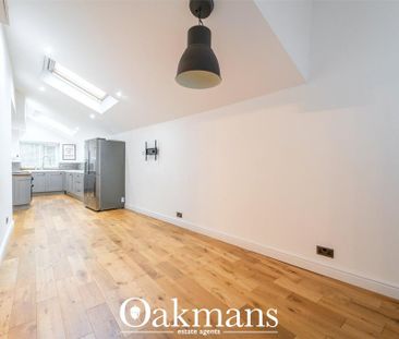 4 bedroom semi-detached house to rent - Photo 4