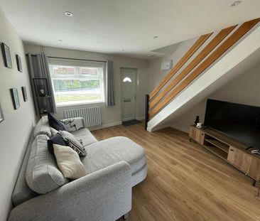 2 bedroom semi-detached house to rent - Photo 2
