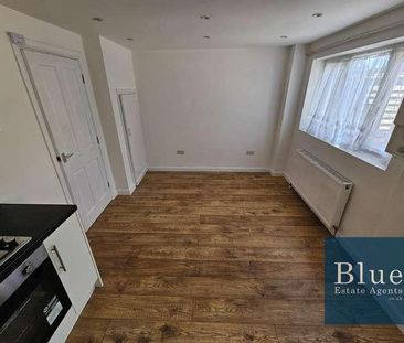 Sutton Road, Hounslow, TW5 - Photo 3