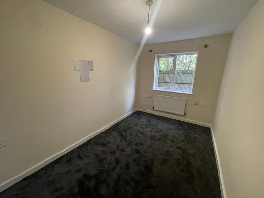 2 bedroom ground floor flat to rent - Photo 1