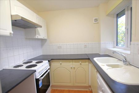 1 bedroom flat to rent - Photo 3