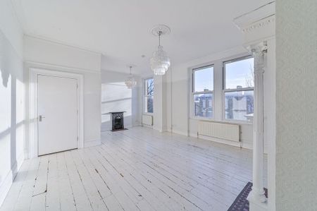 4 bedroom flat to rent - Photo 4