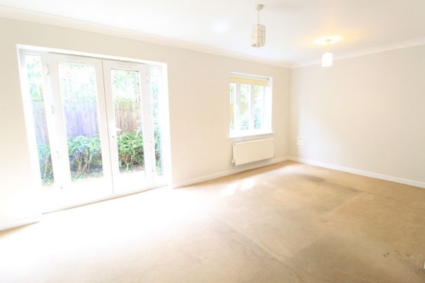 2 bed Ground Floor Flat for Rent - Photo 1