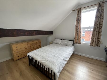 Chestnut Avenue, Hyde Park, LS6 1BA, Leeds - Photo 2