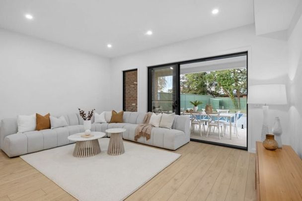 696 Sackville Street, Albury - Photo 1