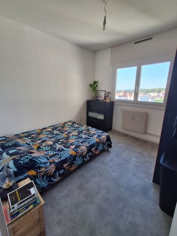 Location Appartement 2 pièces 45m² LE CREUSOT 71200 - Photo 2