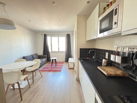 Location Appartement 2 pièces 29m² CANNES 06400 - Photo 4