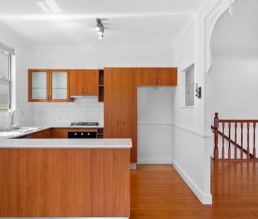 17 Bellavista Terrace, Paddington QLD 4064 - House For Rent | Domain - Photo 6