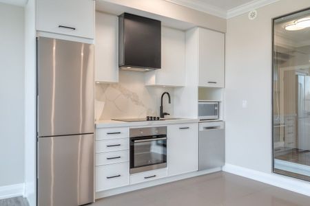 For Lease - 899 Queen Street Unit# 502, Toronto, Ontario - Photo 3