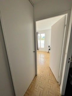 Location Appartement 4 pièces 84m² - Photo 3