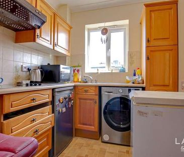 East Haven, Clacton-on-sea, CO15 - Photo 3