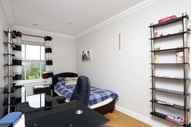 4 bedroom townhouse to rent - Photo 1